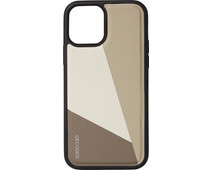 Decoded met Nike Grind materiaal Apple iPhone 12 / 12 Pro Back Cover met MagSafe Bruin