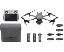 DJI Mavic 3 Pro Fly More Combo + Smart Controller