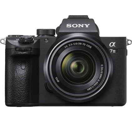 Sony A7 III + FE 28-70mm f/3,5-5,6 OSS