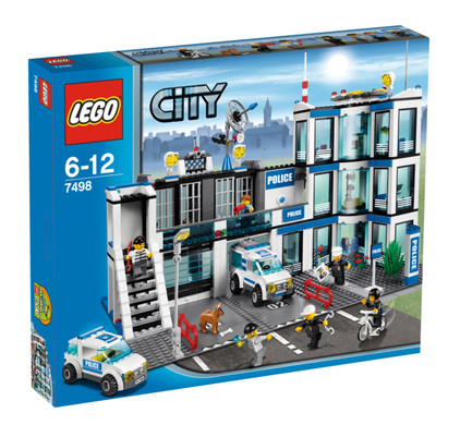Reusachtig Thriller ondergronds Lego Politiebureau 7498 - Coolblue - Voor 23.59u, morgen in huis
