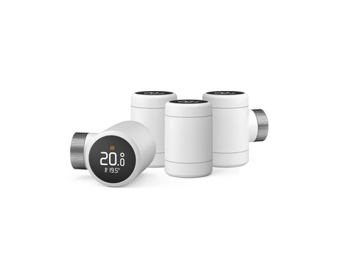 Gasboiler En Verwarmingsradiator Met Leidingen Voor Een Huis