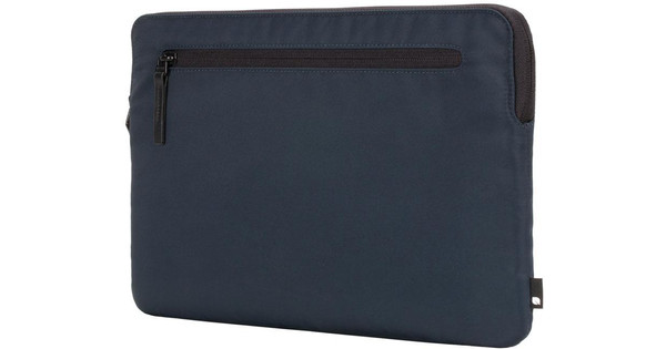 Incase macbook outlet pro 15 sleeve