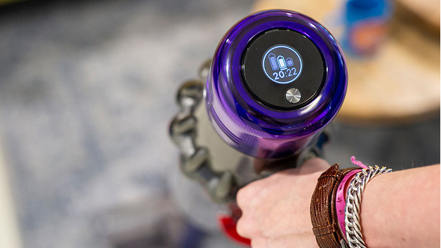 LCD display Dyson V11