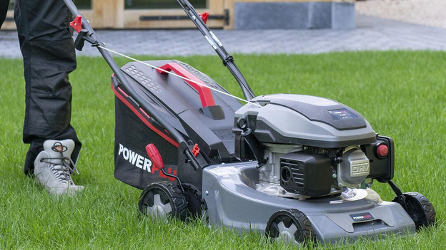 Emptying gas from online lawn mower