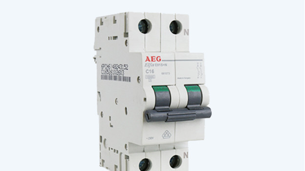 2 phases in the fuse box