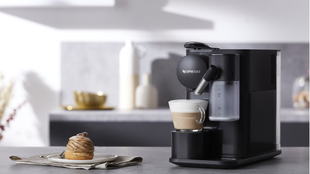 Which type of Nespresso Vertuo machine suits you? - Coolblue - anything for  a smile