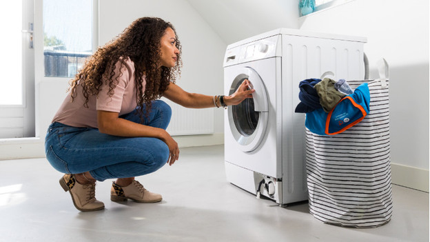 Beneden afronden Pelmel delen Heb je een extra aansluitservice nodig voor je wasmachine? - Coolblue -  alles voor een glimlach