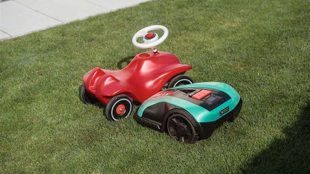 Indego Bosch robot lawn mower obstacles