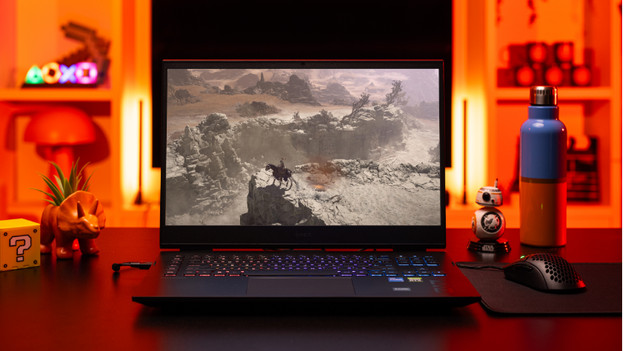 Gaming laptop met Horizon Forbidden West