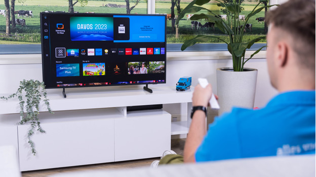 Samsung TVs are getting an exciting upgrade thanks to Philips Hue