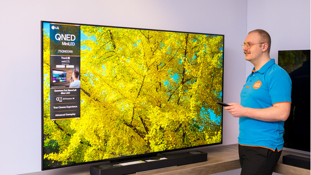 Kijkhoek en reflecties van de LG QNED866