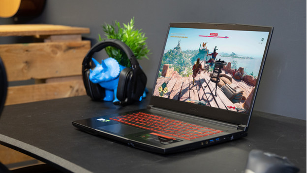 Fortnite on gaming laptop