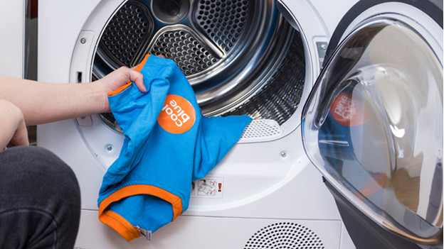 How To Keep Towels Soft - Laundry Tips