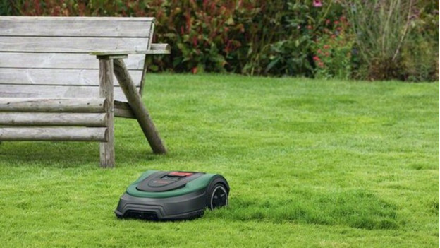 Bosch Indego robotmaaier in tuin