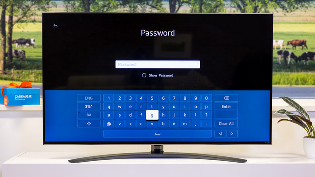 Connect a Phone to a Smart TV in 4 Steps