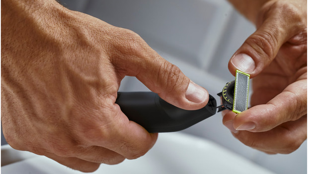 Philips OneBlade: a smoother shave with this 360-degree blade