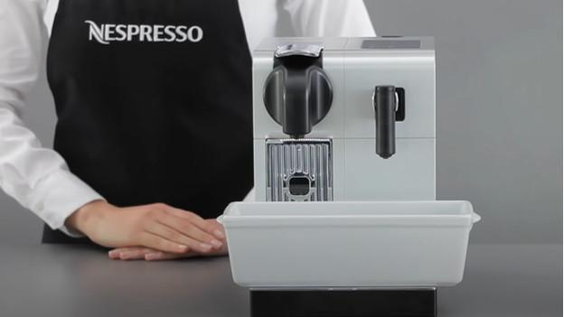 How do you descale your Nespresso Lattissima Pro? - Coolblue - anything for  a smile