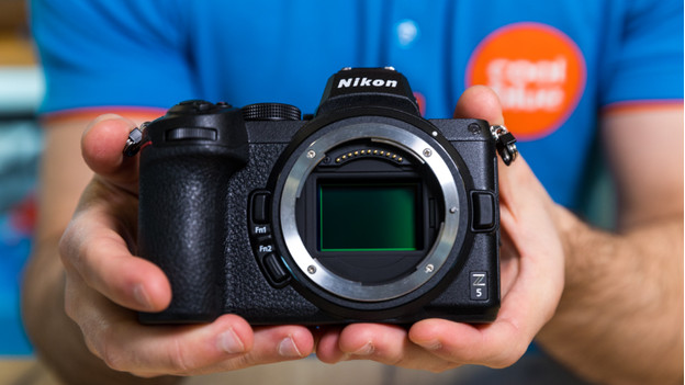 Expert review of the Nikon Z5 - Coolblue - anything for a smile