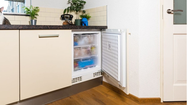 6 tips to save energy with your freezer - Coolblue - anything for a smile