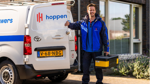 Hoppenbrouwers installeert zonnedak