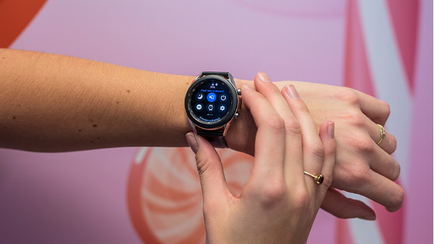 Galaxy watch discount 3 on hand