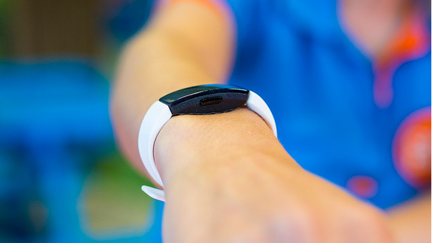 Hr enabled online fitbit