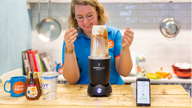 NutriBullet Balance Is a Smart Blender that Shows Nutrition Information