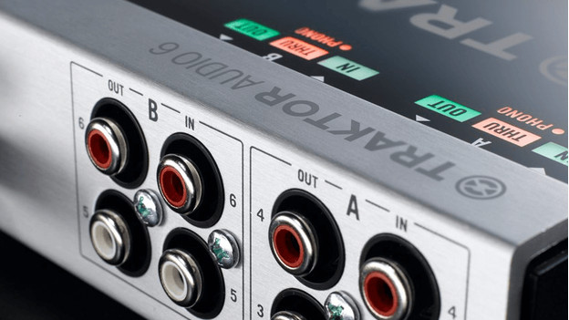 Outputs audio interface