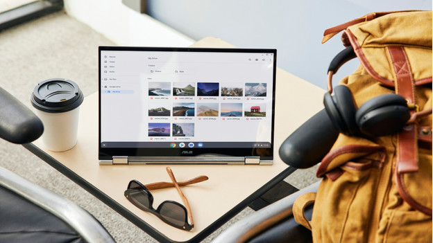 Chromebook met foto's erop.