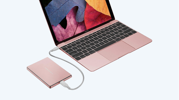 What can I use the USB-C connectors of a Macbook for? - Coolblue