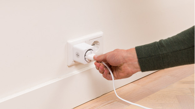 Remove plug from the socket
