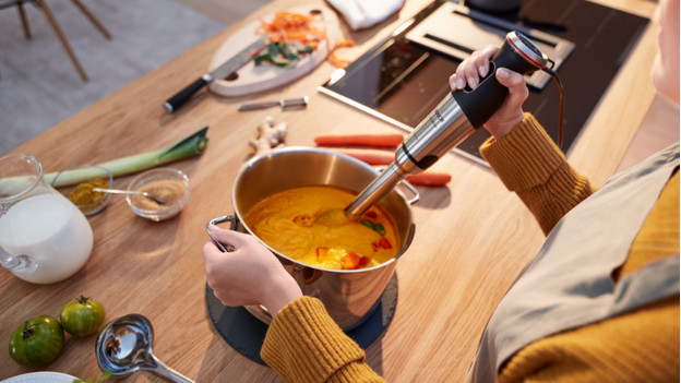 How To Use An Immersion Blender For Soup 