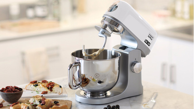 Whisk, knead, and mix with a stand mixer Coolblue - anything for smile