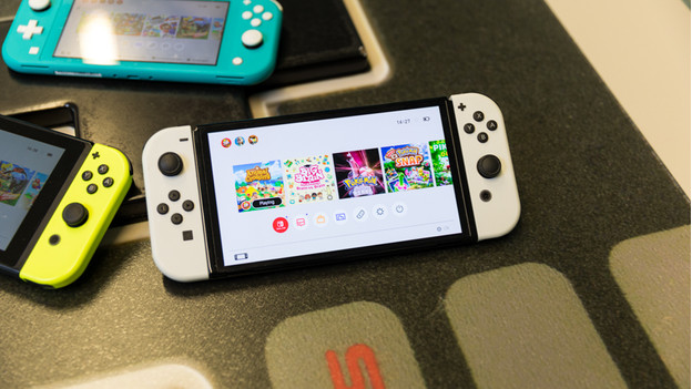 historisch Evalueerbaar heb vertrouwen Specialisten review van de Nintendo Switch OLED - Coolblue - alles voor een  glimlach