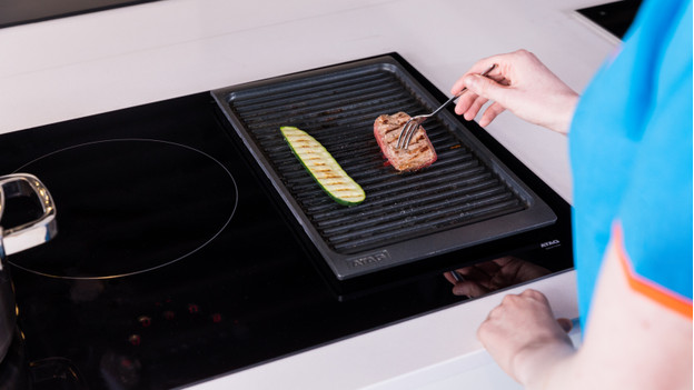 Grillplaat op inductie kookplaat