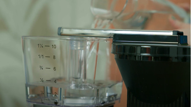 How do you maintain your filter coffee machine? - Coolblue - anything ...