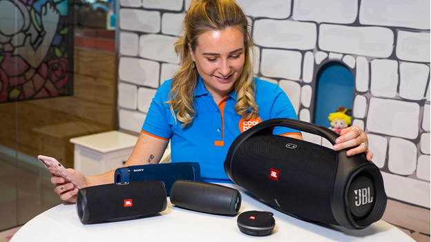 How do you choose the right JBL Bluetooth speaker? - Coolblue - anything  for a smile