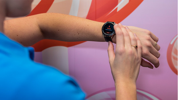 Does galaxy watch discount 3 measure blood pressure