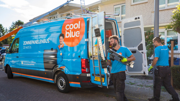 Coolblue solar panel installation