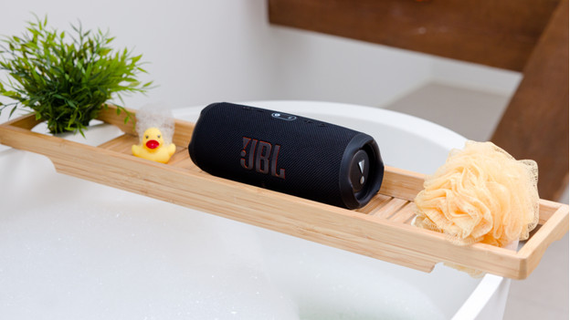 JBL Charge 5