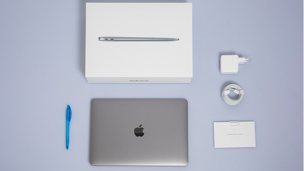 Macbook air store box