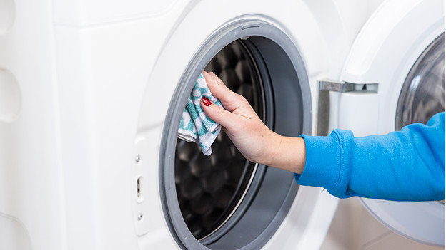 How to deal with a bad smell when using the washing machine - The