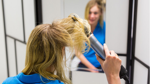 Curling brush keratin with almond oil