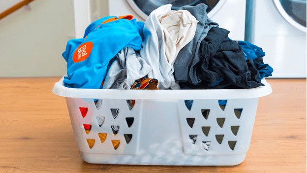 Veel wasgoed wassen