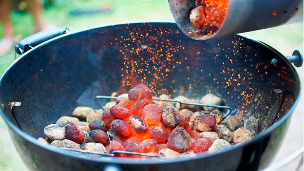 How do you safely extinguish a charcoal barbecue? - Coolblue - anything ...