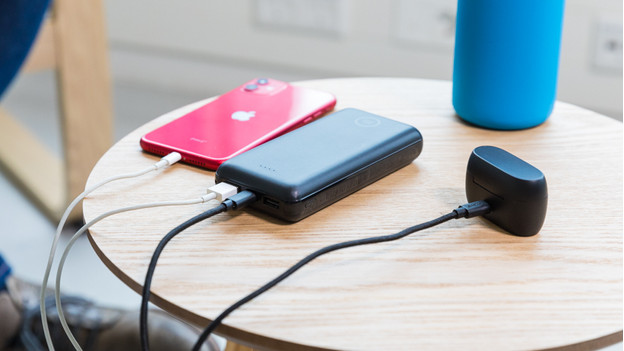 Ik heb een contract gemaakt Thespian elf Hoe kies je de juiste powerbank voor je iPhone? - Coolblue - alles voor een  glimlach