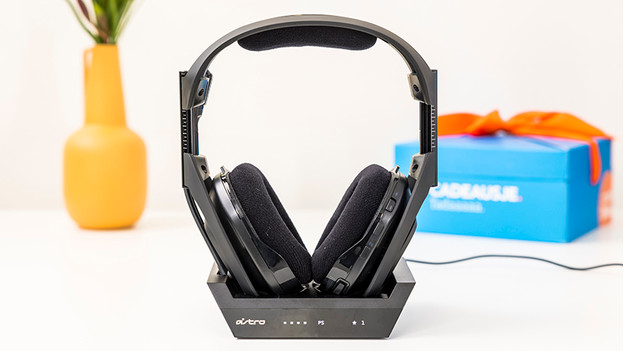 How do you connect the Astro A50 to your Xbox Coolblue