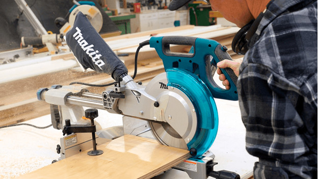 Radial arm mitre deals saw