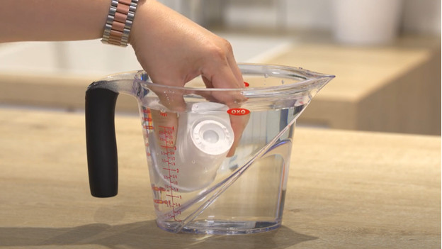 Install the water filter