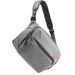 Peak Design Everyday Sling 10L v2 Ash product in gebruik